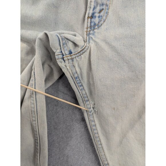 Vintage Levis 560 Jeans Mens 33x32 Light Wash Distressed Tapered Leg USA 90s Y2K - Picture 10 of 16
